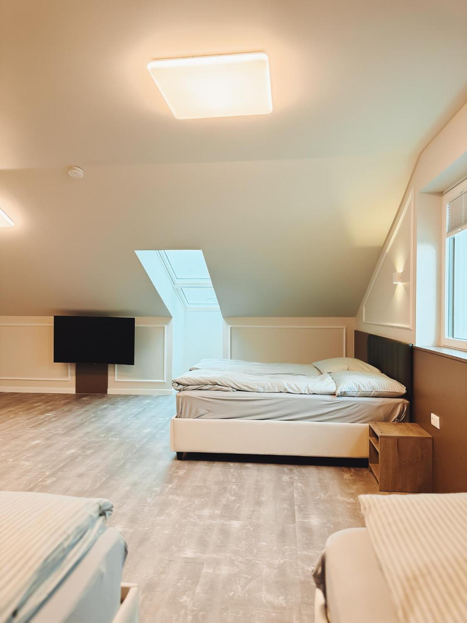 F Hotel 24H Check-In Hörsching 외부 사진
