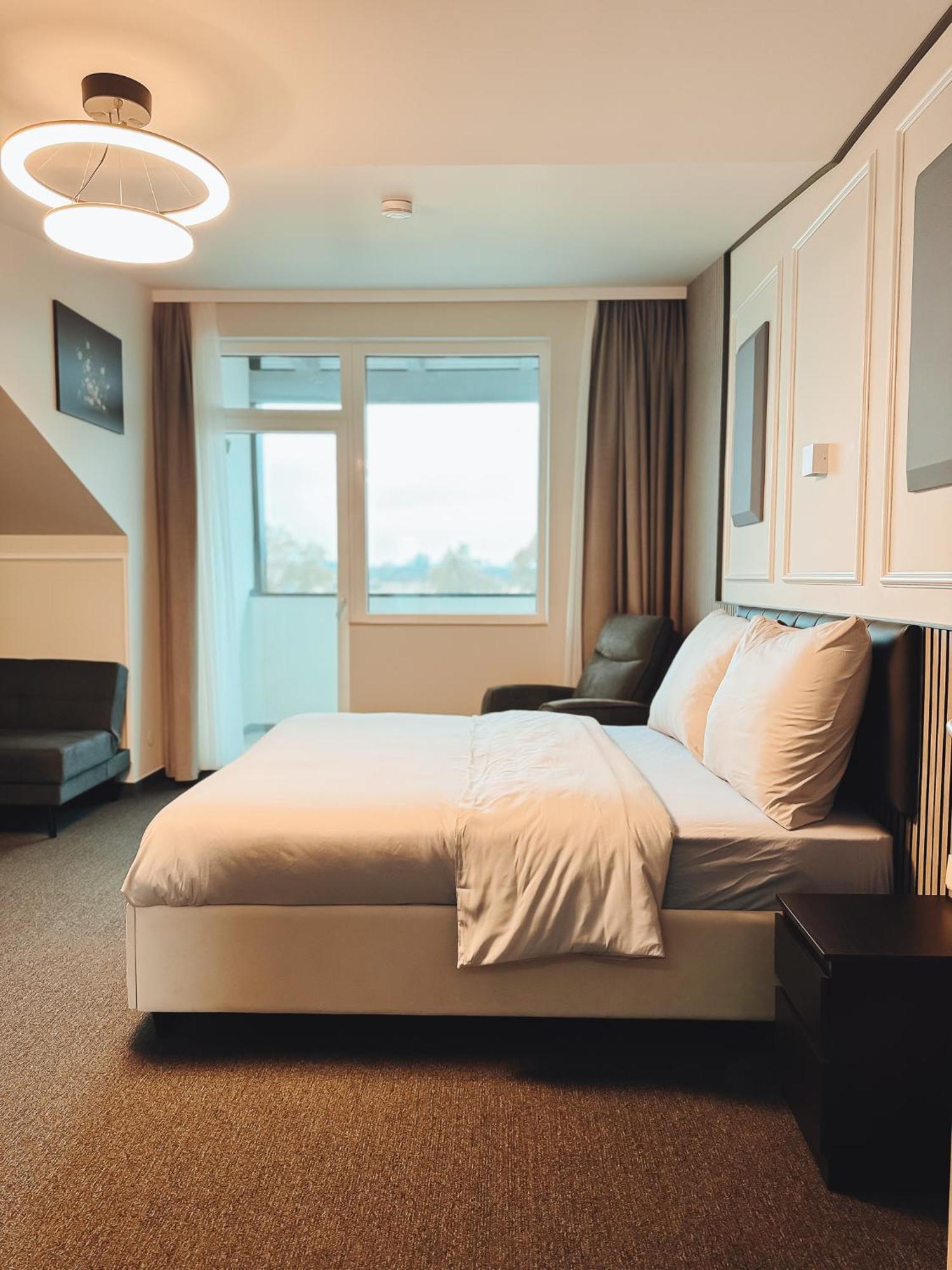F Hotel 24H Check-In Hörsching 외부 사진